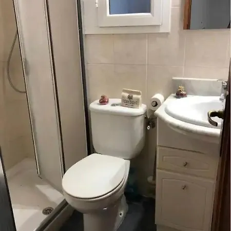 Apartment Habitacion Rustica En Para Una Sola Persona En Casa Familiar *