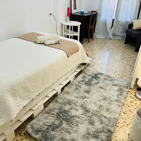 Habitacion Rustica En Para Una Sola Persona En Casa Familiar * Palma de Mallorca